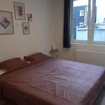Novia - Op De Zeedijk, Parkeren Mogelijk