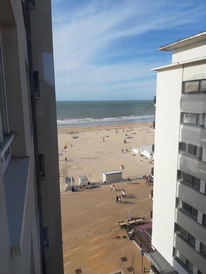 Novia - Op De Zeedijk, Parkeren Mogelijk Ostend